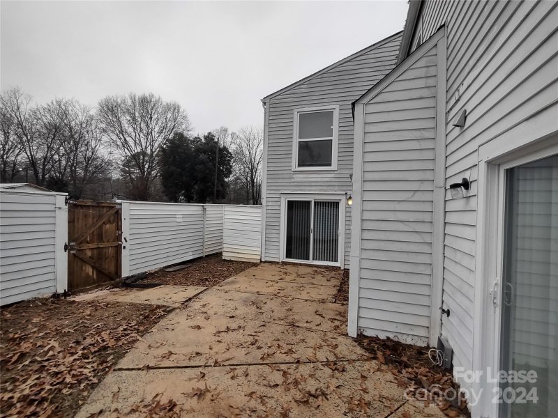 Property image 2 at 7001 Stonington Lane, Charlotte, NC 28227