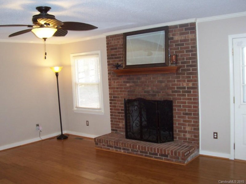 Property image 5 at 2418 Live Oak Court, Gastonia, NC 28056