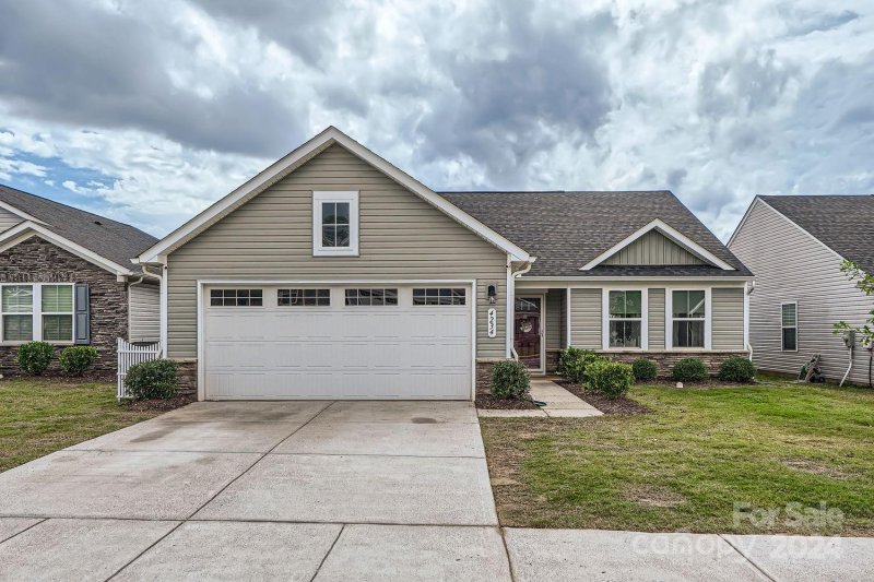 Property image 2 at 4234 Mackinnon Drive, Charlotte, NC 28214