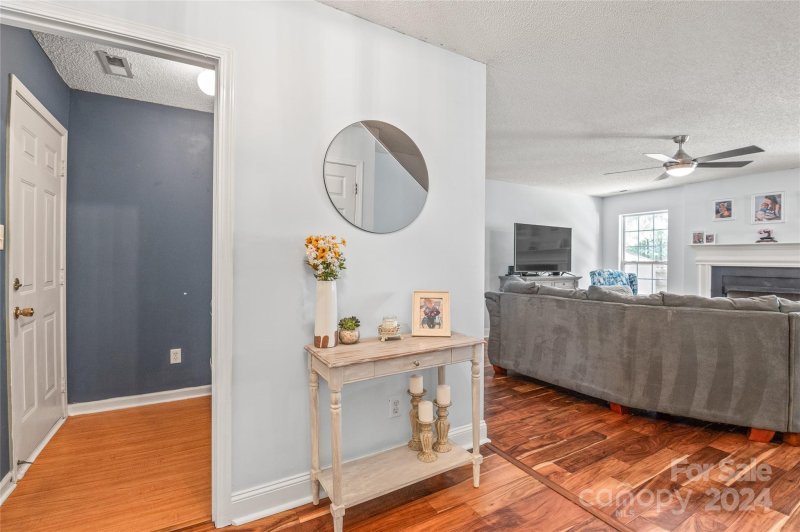 Property image 2 at 2414 Coatsdale Lane, Matthews, NC 28104