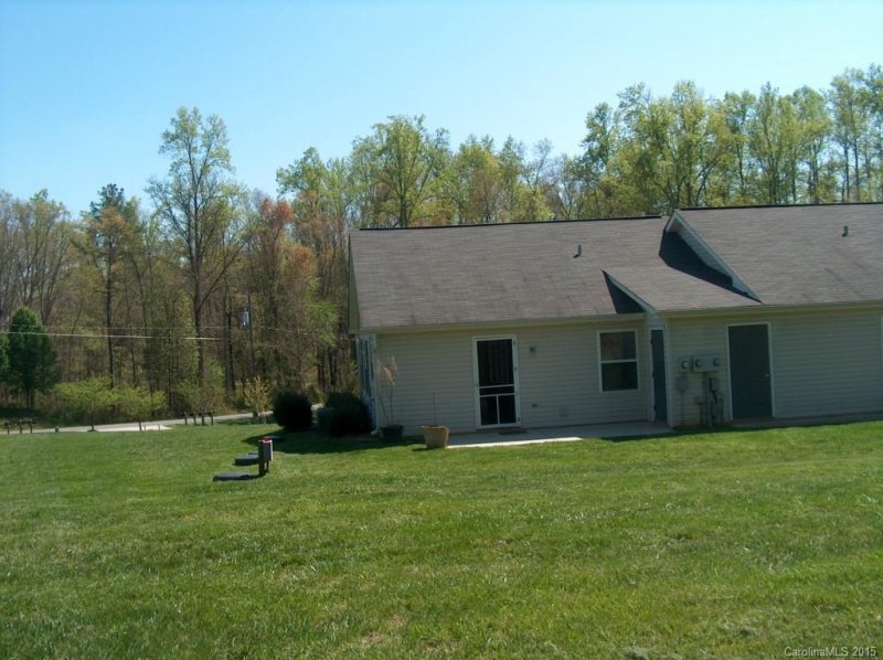 Property image 3 at 106 Bogey Lane, Mooresville, NC 28117