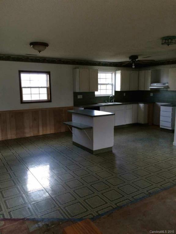 Property image 2 at 817 Hephzibah Church Road, Crouse, NC 28033