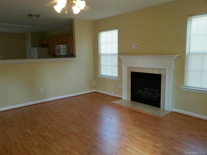 Property image 2 at 301 Woodlynn Drive, Charlotte, NC 28214