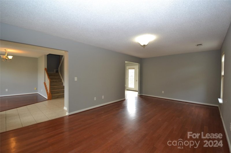Property image 3 at 1716 Starling Court, Charlotte, NC 28213
