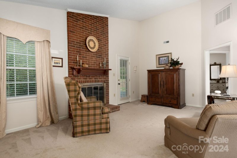 Property image 2 at 7305 Winnington Circle, Charlotte, NC 28226