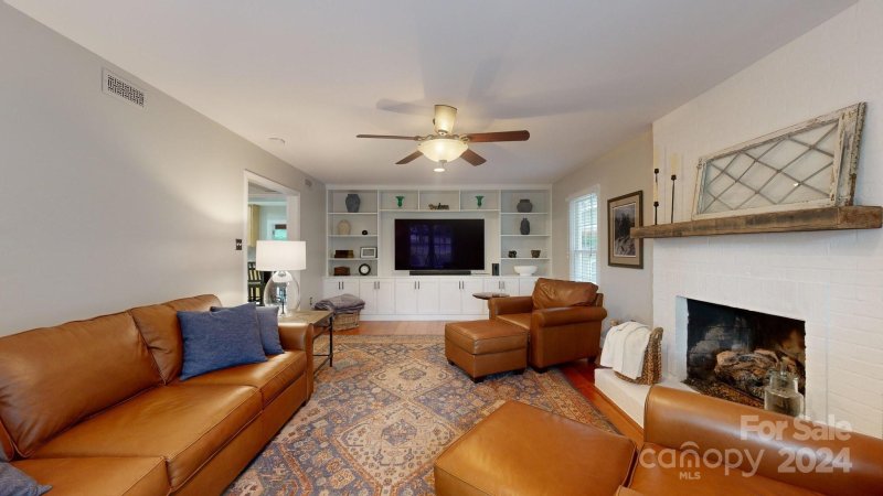 Property image 3 at 329 Silversmith Lane, Charlotte, NC 28270