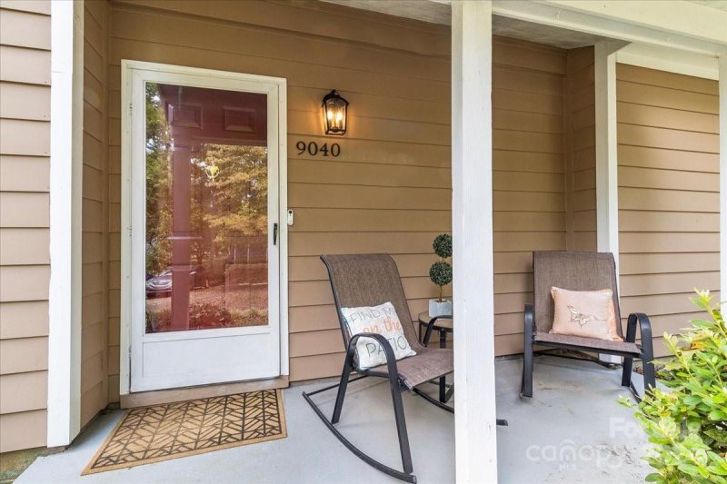 Property image 2 at 9040 Covedale Drive, Charlotte, NC 28270