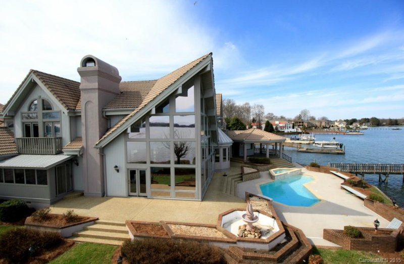 Property image 4 at 3386 Governors Island Drive, Denver, NC 28037