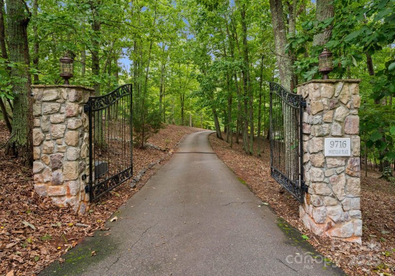 Property image 5 at 9716 Sweetleaf Place, Charlotte, NC 28278