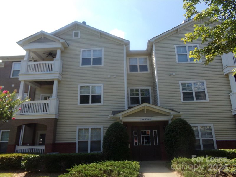 19844 Deer Valley Drive