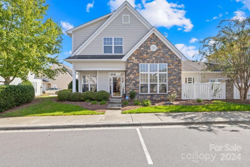 Property image 3 at 3113 Mistletoe Drive, Charlotte, NC 28273