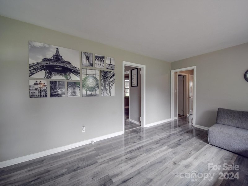 Property image 5 at 2301 Shamrock Drive, Charlotte, NC 28205