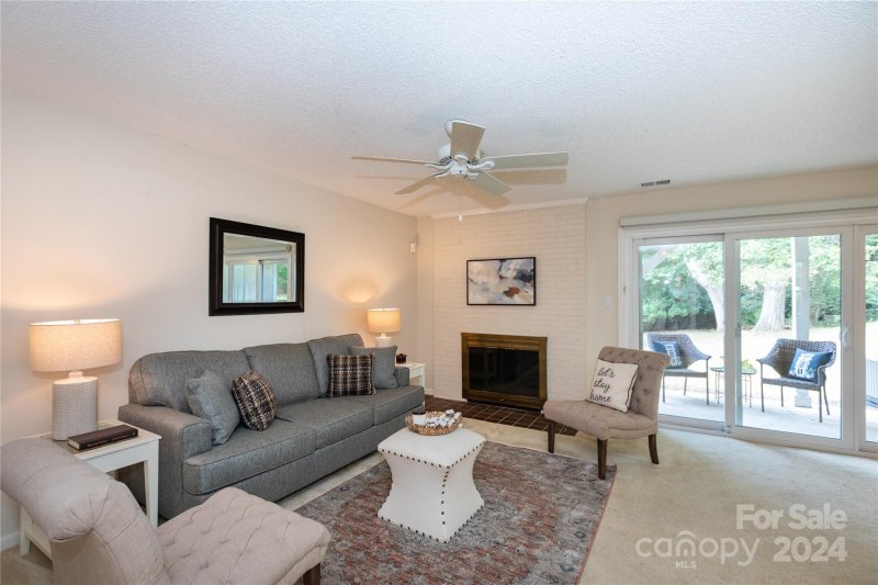 Property image 2 at 9212 Kings Canyon Drive, Charlotte, NC 28210