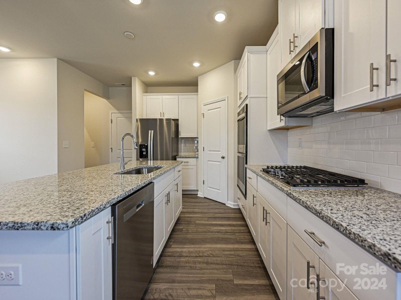 Property image 2 at 613 Windage Way, Pineville, NC 28134