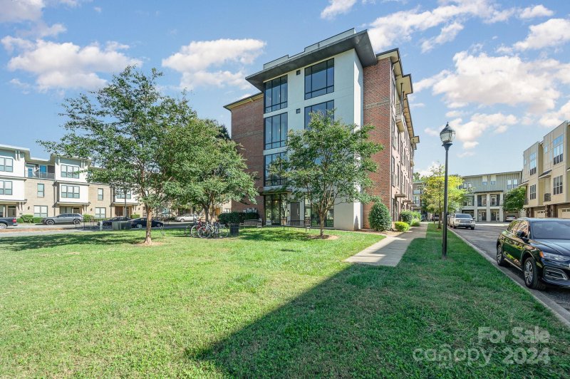 Property image 2 at 3275 Noda Boulevard, Charlotte, NC 28205