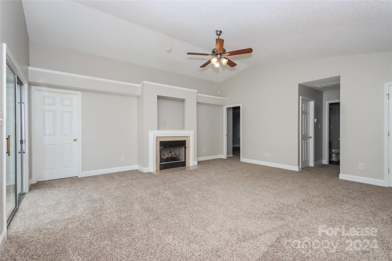 Property image 3 at 5618 Waverly Lynn Lane, Charlotte, NC 28269
