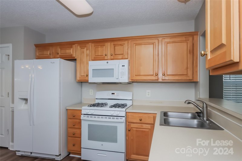 Property image 5 at 5618 Waverly Lynn Lane, Charlotte, NC 28269