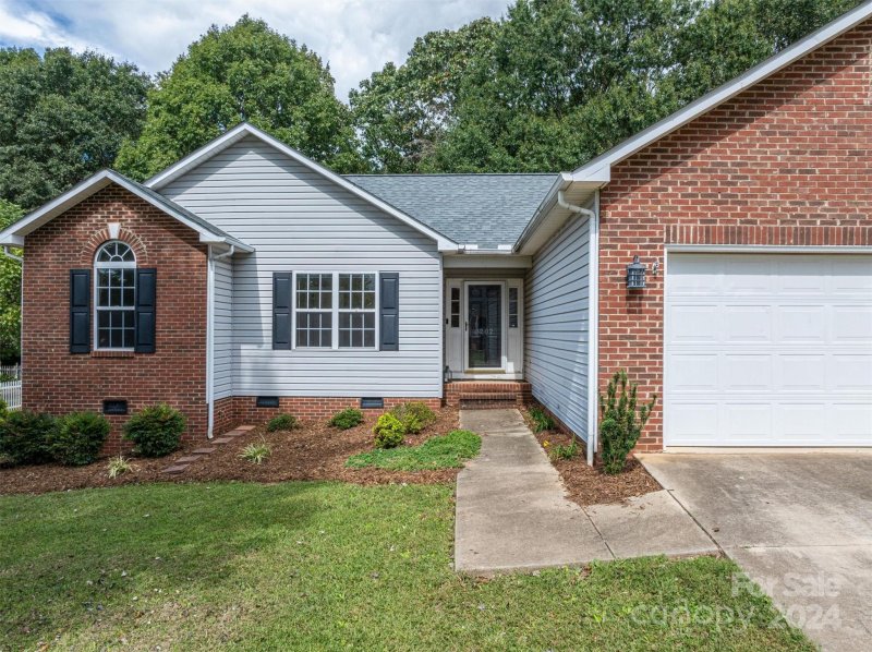 Property image 5 at 3202 St Vincent Drive, Claremont, NC 28610