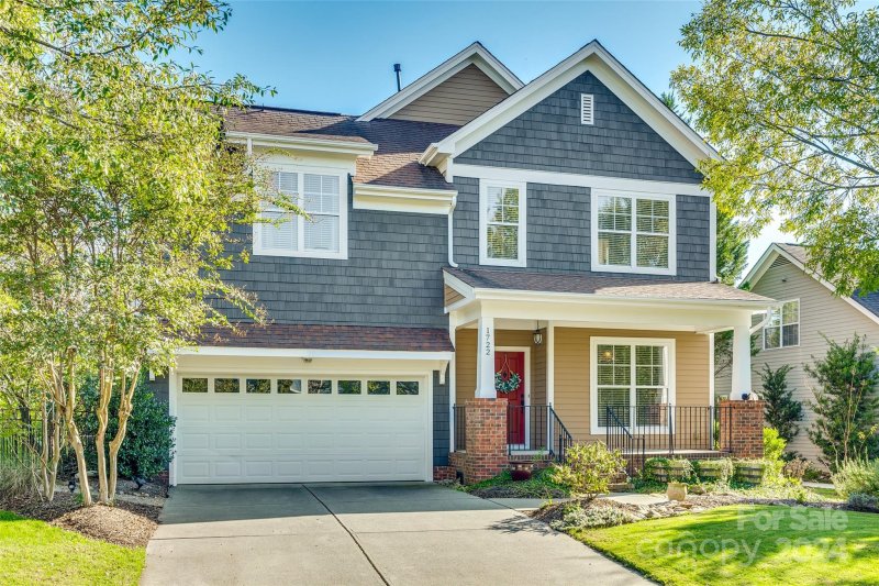 1722 Lakeland Trail Drive