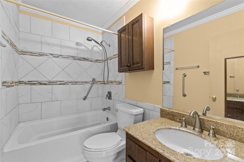 Property image 5 at 11823 Carmel Lakes Drive, Charlotte, NC 28226