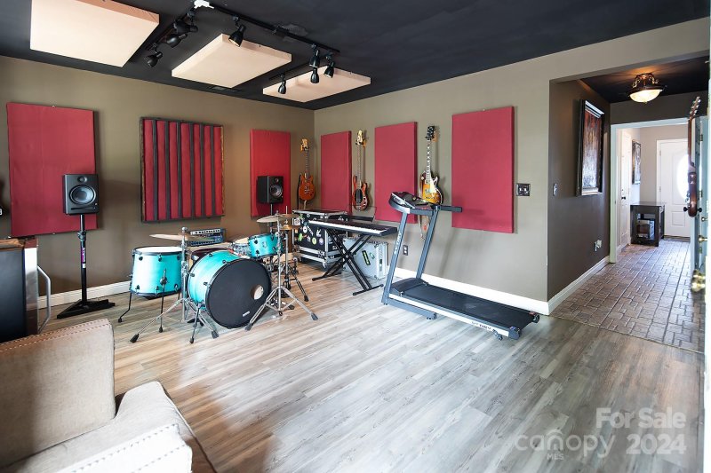 Property image 3 at 204 Langhorne Drive, Mount Holly, NC 28120