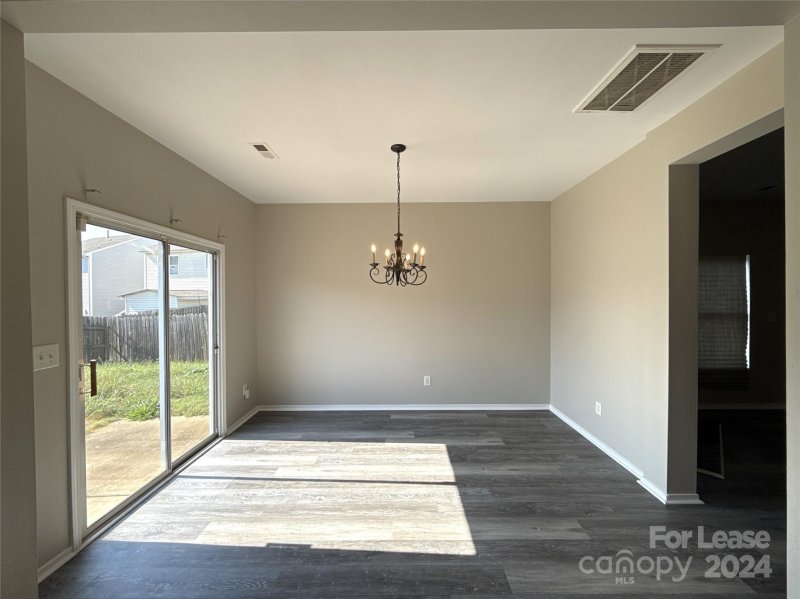 Property image 4 at 9310 Lewisburg Street, Charlotte, NC 28216