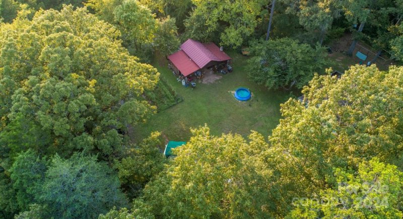 Property image 4 of 9226 Maggie Robinson Road in Triple C Mini Ranches, Waxhaw, NC 28173