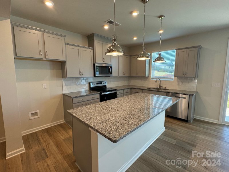 Property image 4 at 5105 Carrick Street, Charlotte, NC 28213