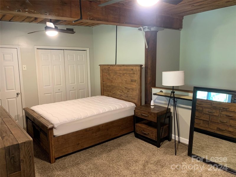 Property image 5 at 201 S Hoskins Road, Charlotte, NC 28208