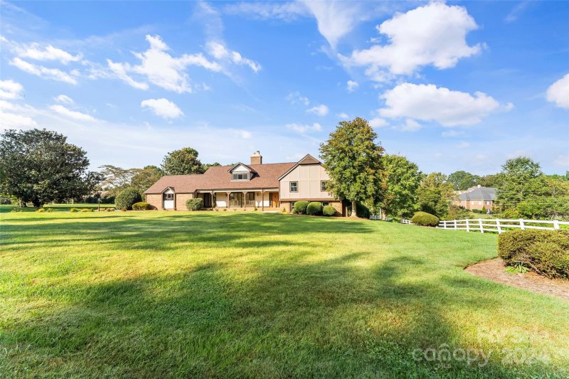 Property image 3 at 480 Baymount Drive, Statesville, NC 28625