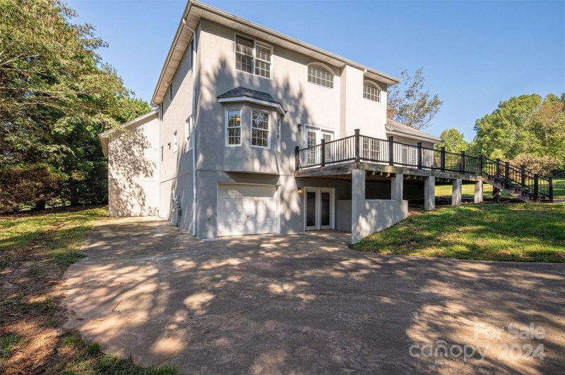 Property image 4 at 160 Oak Point Drive, Cherryville, NC 28086