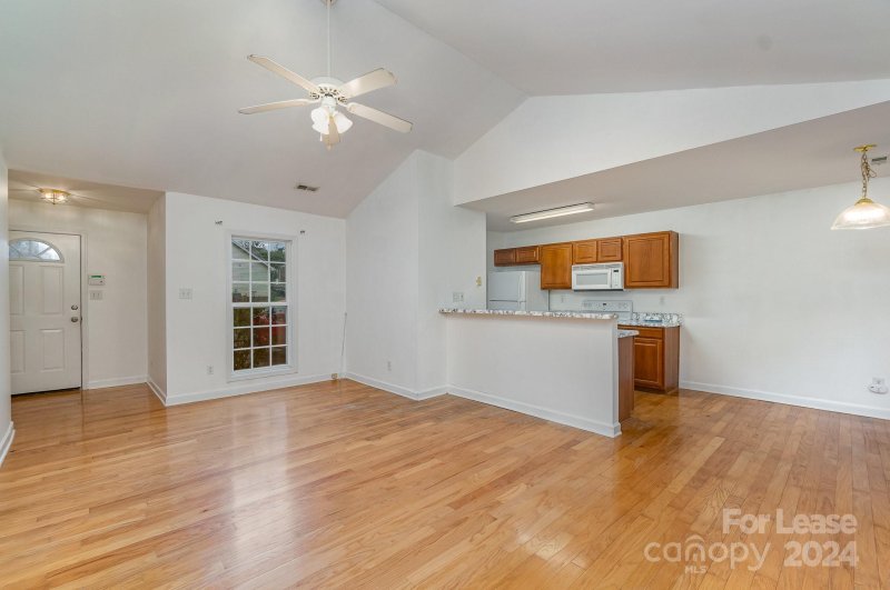 Property image 2 at 2716 Rabbit Ridge Drive, Bessemer City, NC 28016