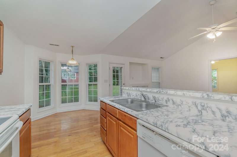 Property image 4 at 2716 Rabbit Ridge Drive, Bessemer City, NC 28016