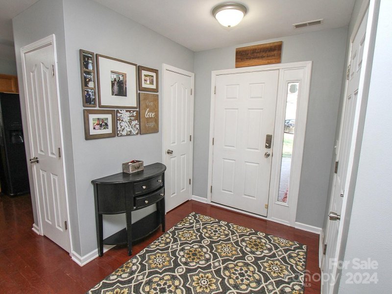Property image 3 at 6813 Wallace View Court, Charlotte, NC 28212