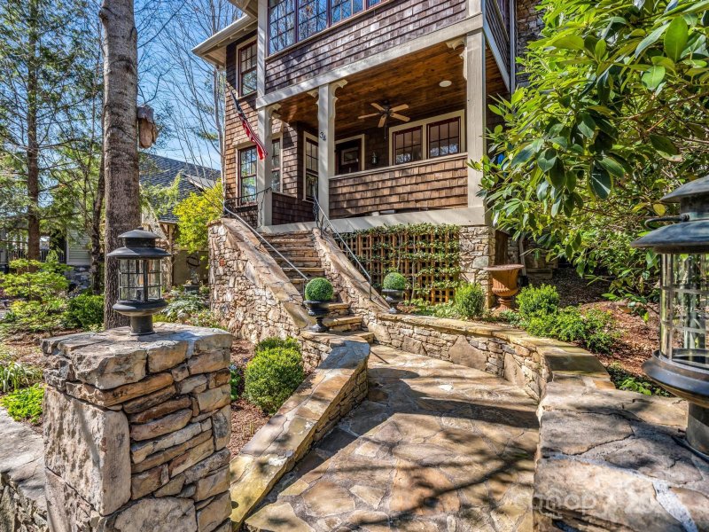 Property image 2 at 34 Cheshire Drive, Black Mountain, NC 28711