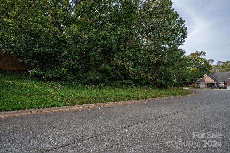 Property image 5 at 905 Tiffany Lane, Lowell, NC 29098