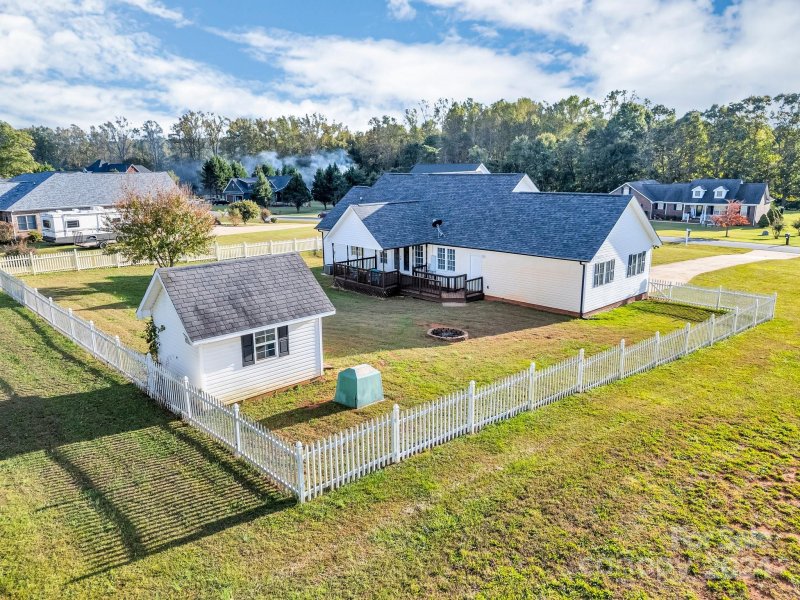 Property image 5 at 2469 Carriage Lane, Lincolnton, NC 28092