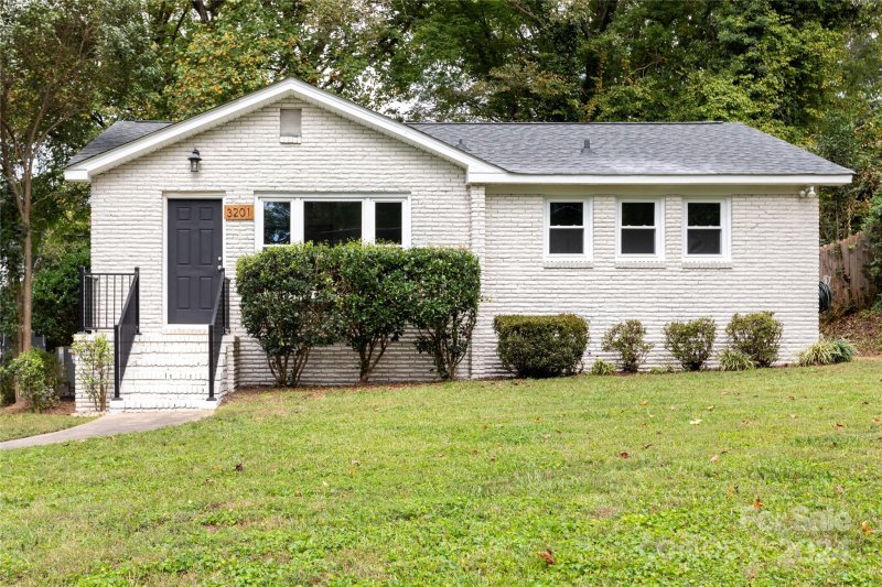 Property image 2 at 3201 June Drive, Charlotte, NC 28205