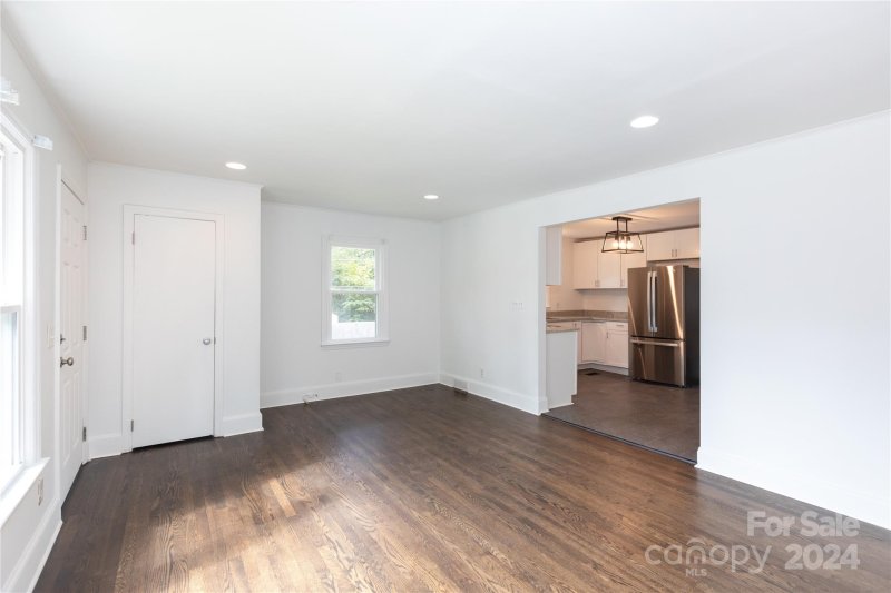 Property image 4 at 3201 June Drive, Charlotte, NC 28205