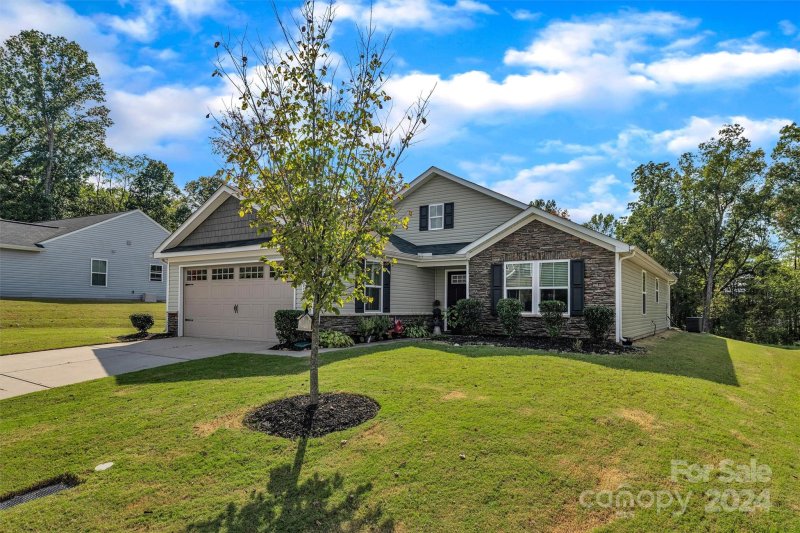 Property image 2 at 395 Hunton Forest Drive, Concord, NC 28027