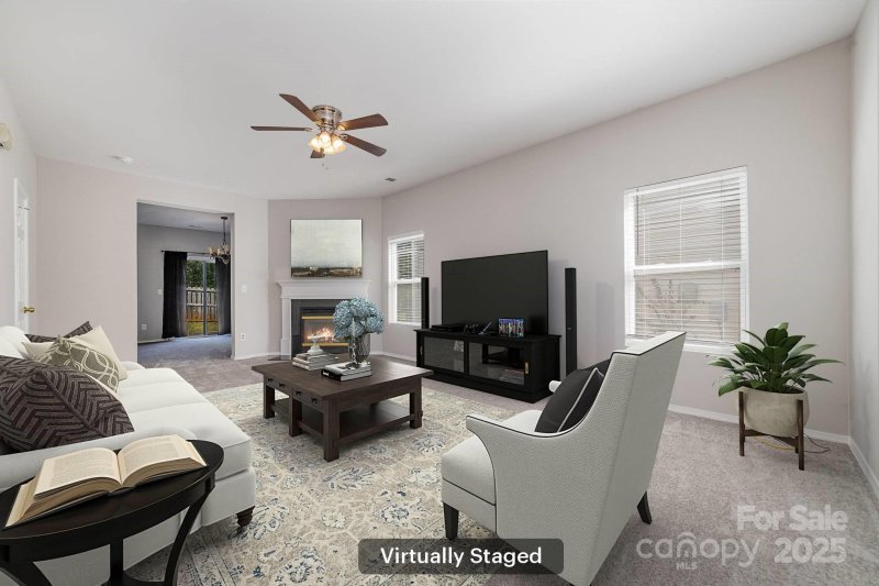 Property image 2 at 4803 Roxfield Lane, Charlotte, NC 28215