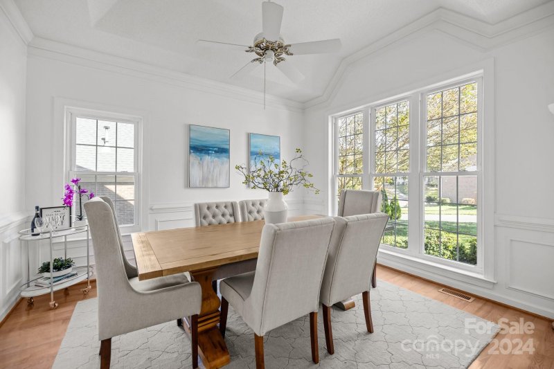 Property image 4 of 10508 Misty Ridge Lane in Endhaven, Charlotte, NC 28277