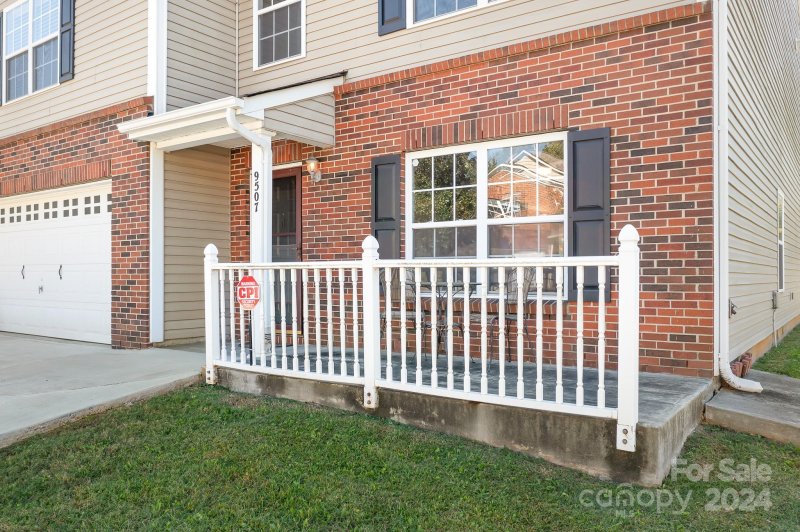 Property image 5 at 9507 Bayview Parkway, Charlotte, NC 28216