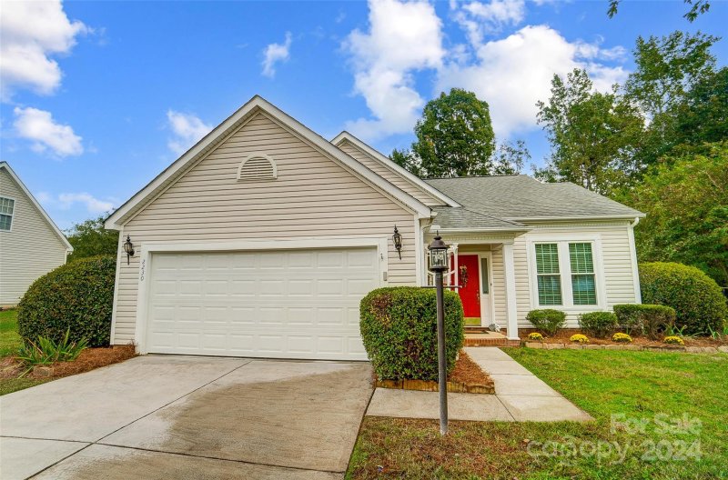 Property image 2 at 2230 Coatsdale Lane, Matthews, NC 28104