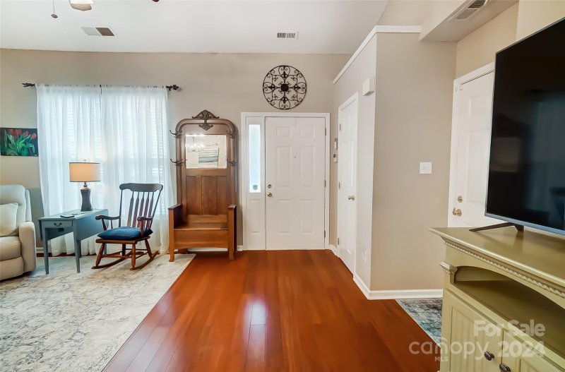 Property image 3 at 2230 Coatsdale Lane, Matthews, NC 28104