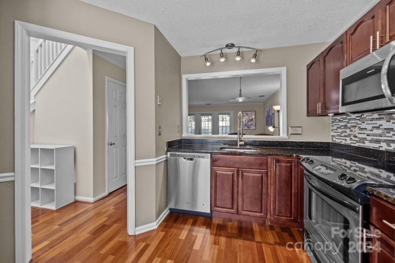 Property image 3 at 8249 Tradd Court, Charlotte, NC 28210