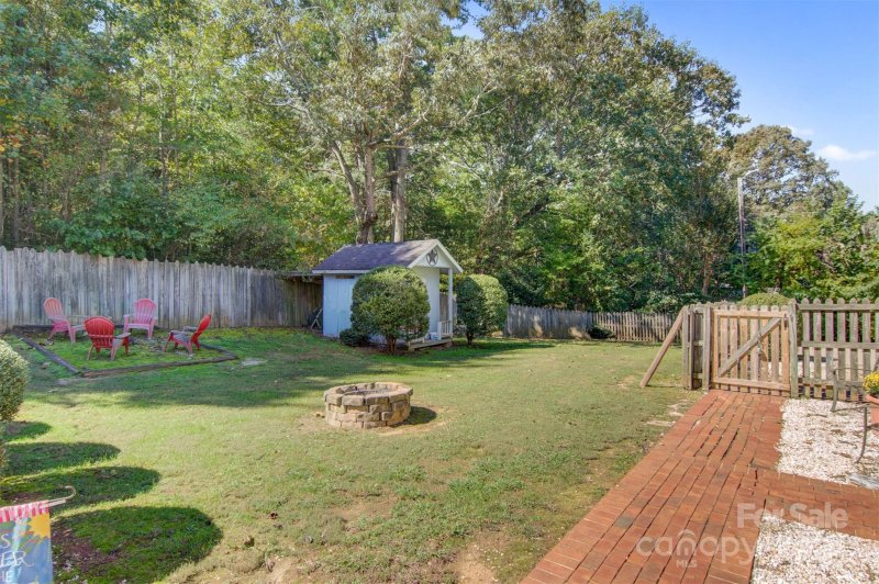 Property image 5 at 1360 33rd Avenue Drive, Hickory, NC 28601