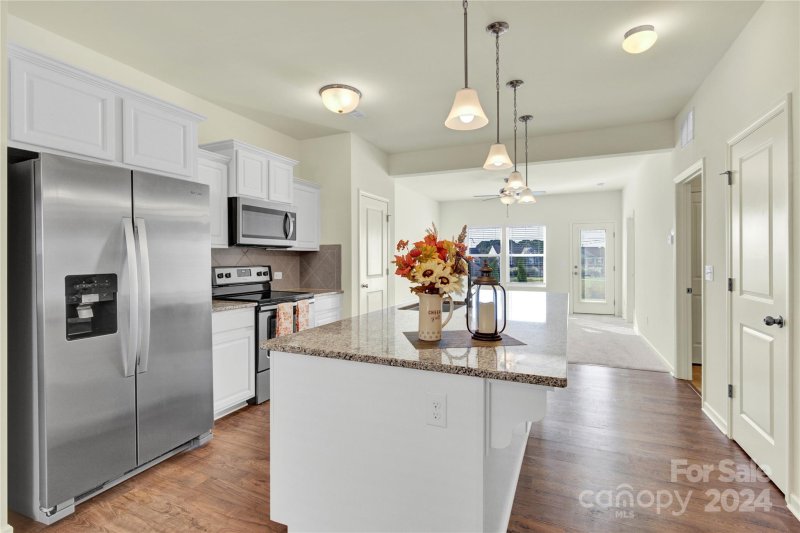 Property image 3 at 104 Blackstone Court, Statesville, NC 28677