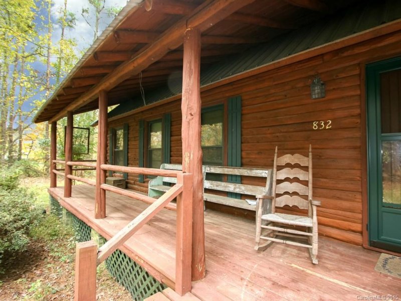 Property image 5 of 832 Belaire Drive in Bel Air Acres, Rock Hill, SC 29732