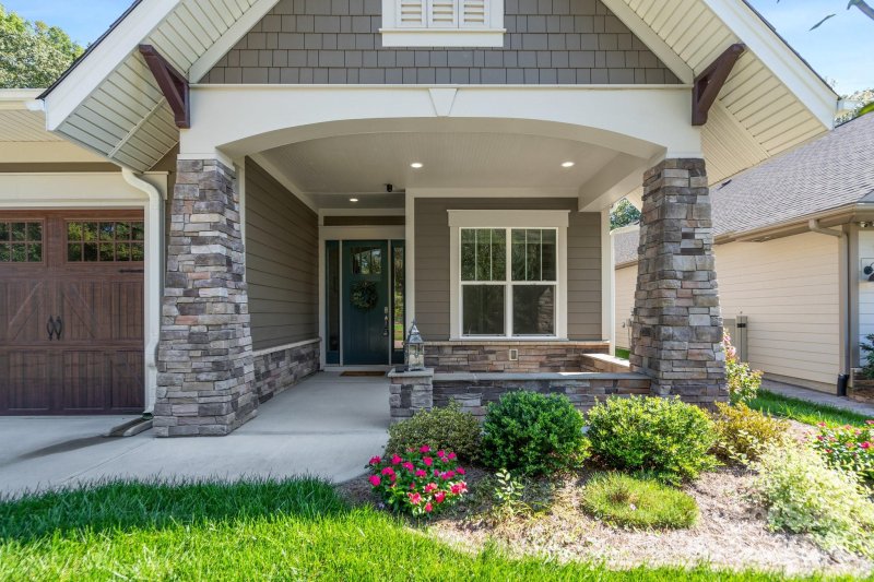 Property image 2 at 1335 Stonecroft Lane, Concord, NC 28027